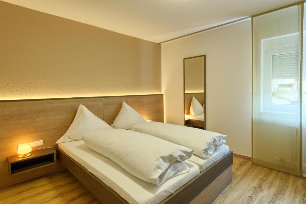 Hotel Mythos Rust Rum bild
